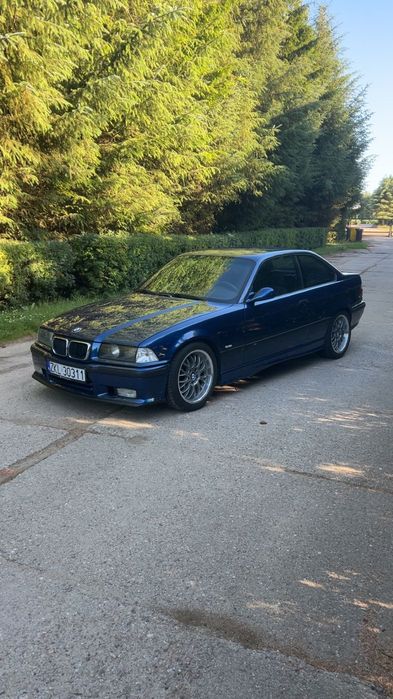 BMW Seria 3 E36 320i M-Pakiet Individual Coupé Avus Blue