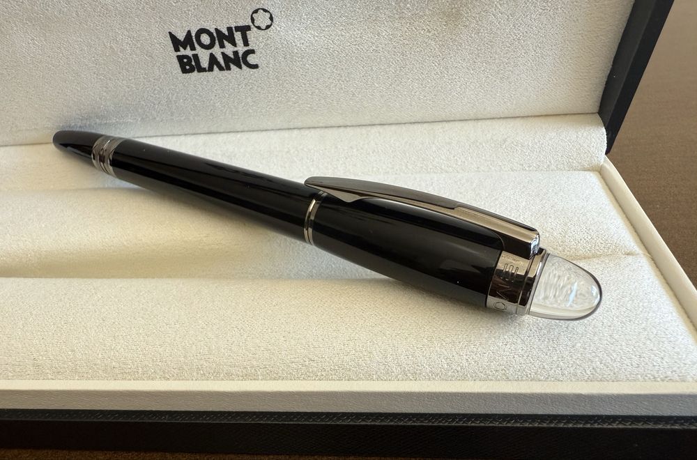Caneta-tinteiro Montblanc Starwalker Resina