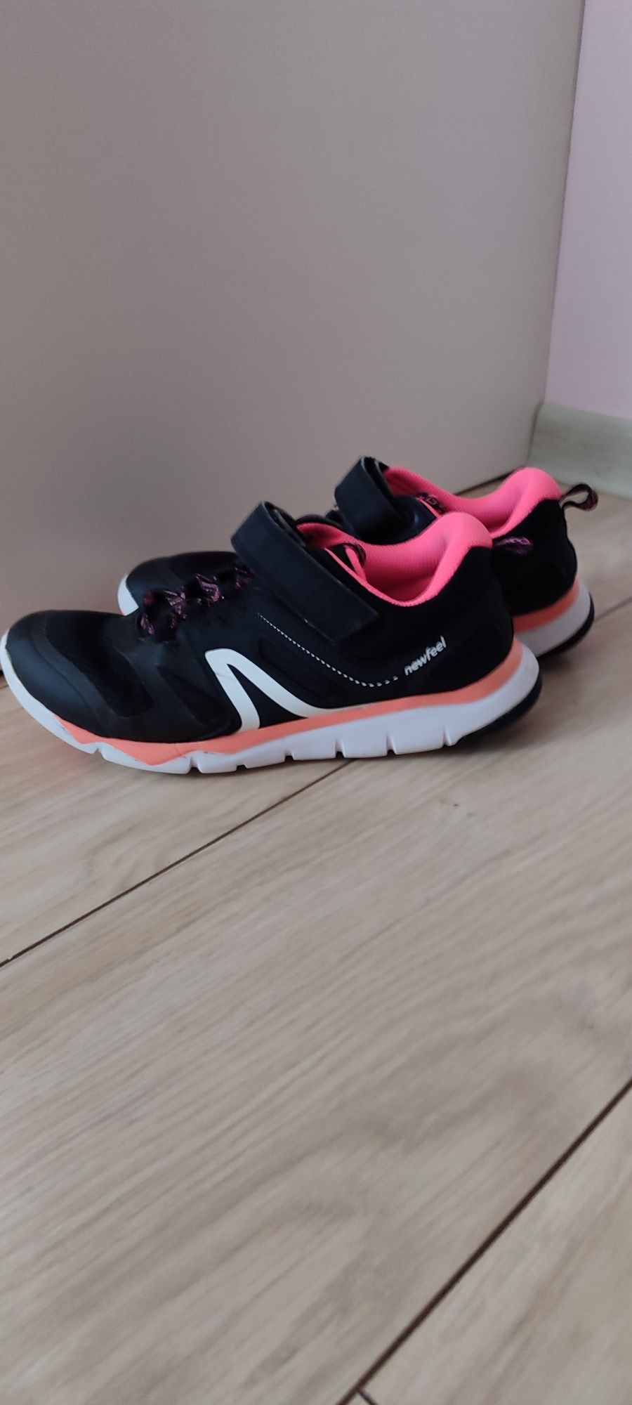 Buty sportowe r.38