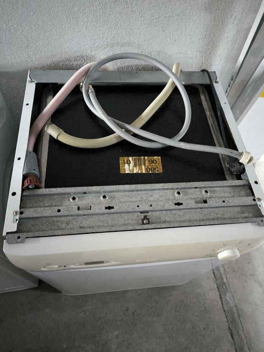 máquina de lavar loiça Ariston LSE 730 T