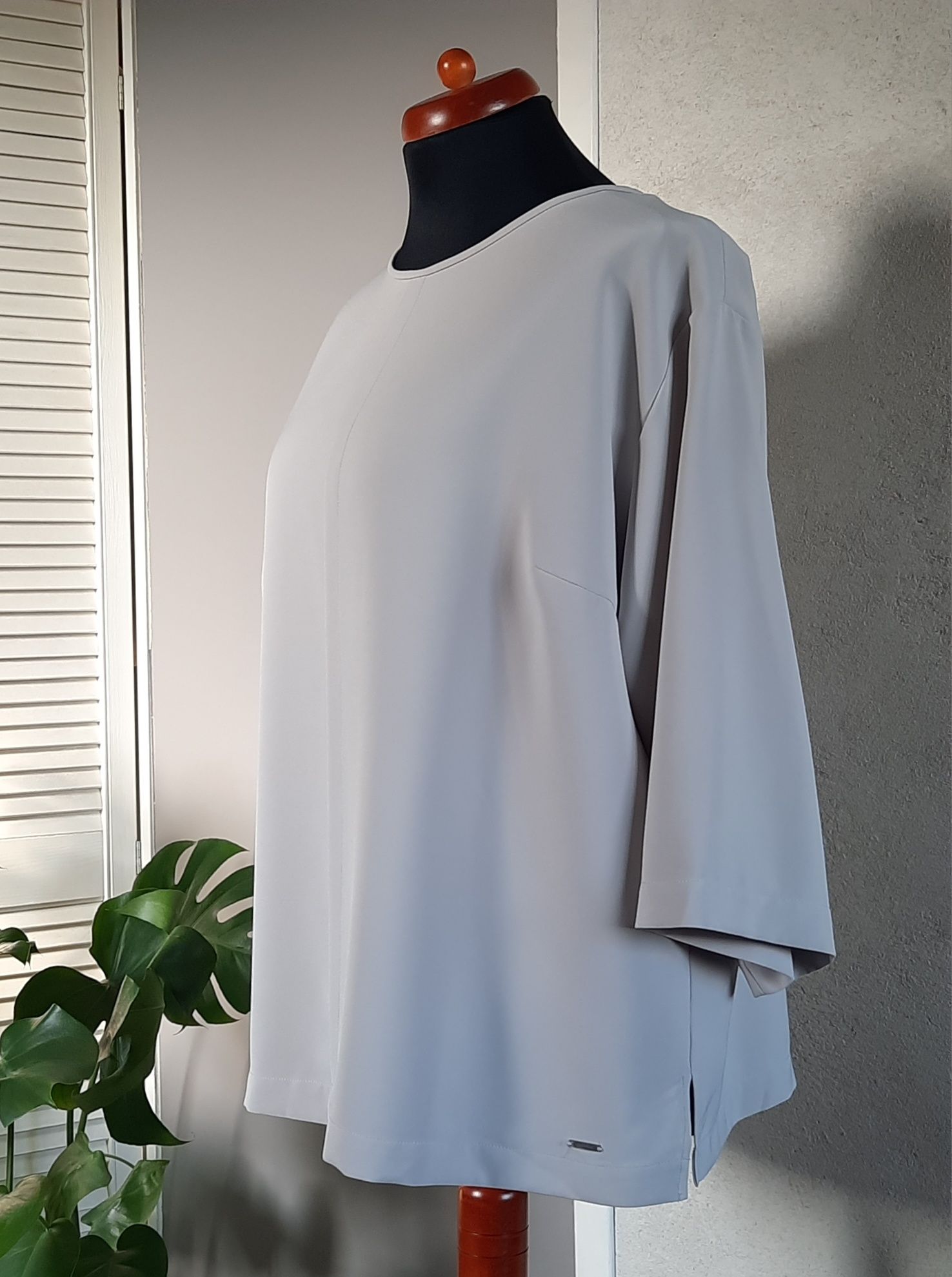 Elegancka bluzka Triangle roz. 50,  XXL