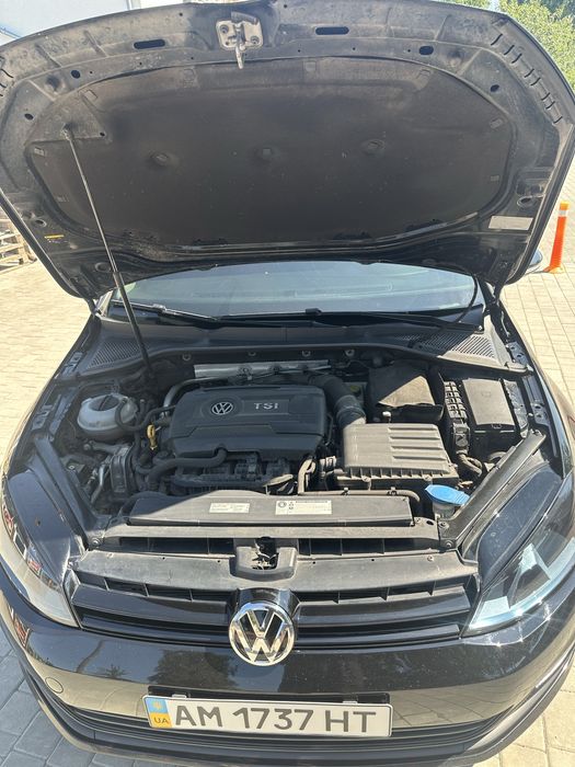 VW Golf 7  2016 1,8 турбо