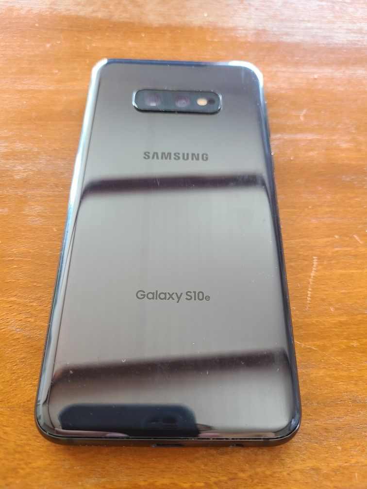 Samsung Galaxy S10e