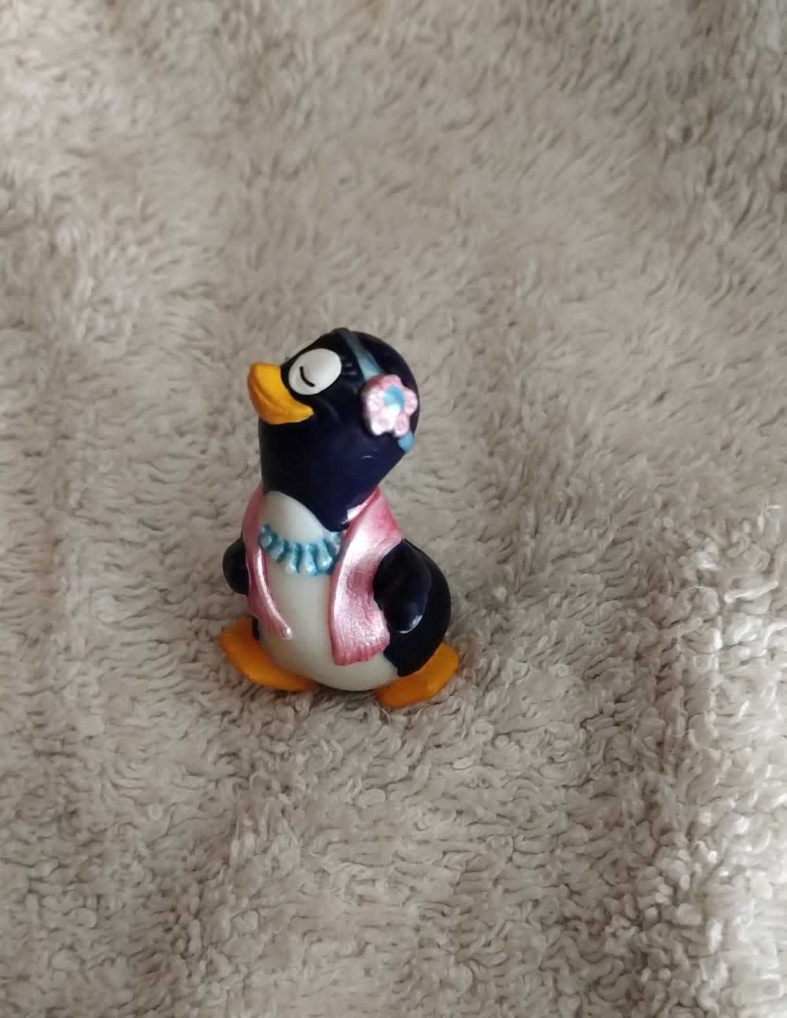 kinder niespodzianka, elegancka pingwinka, PINGWIN, zabawka, figurka