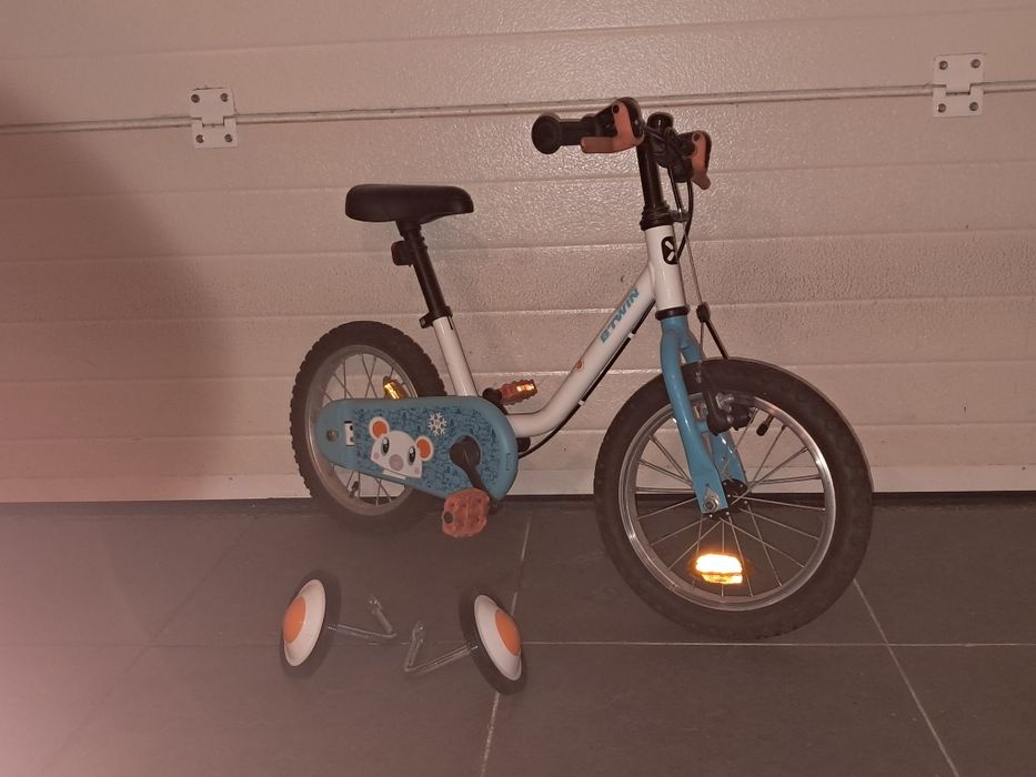 Bicicleta de criança com rodinhas