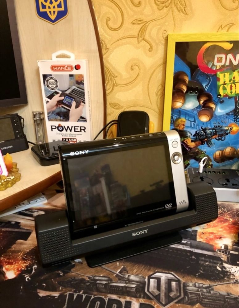 Портативний двд плеєр Sony