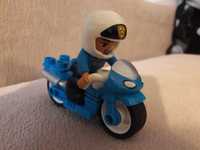 Lego duplo policjant na motorze