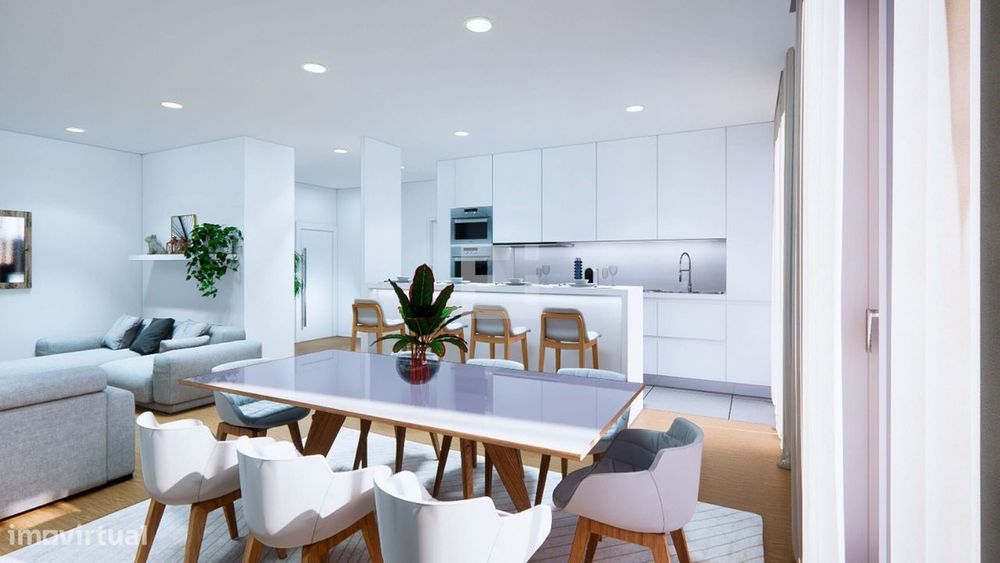 RESERVADO- Apartamento T1+1 com excelente varanda e lugar de garagem n