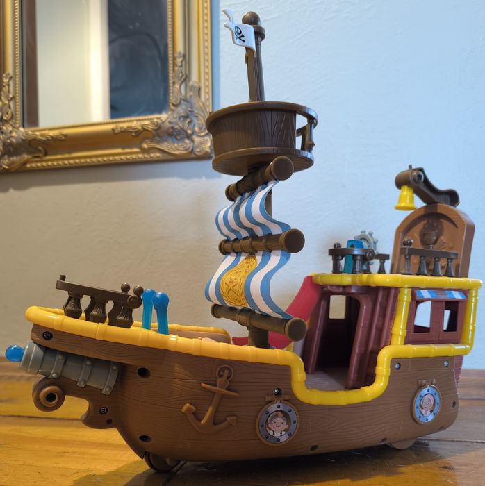 Statek Łajbek Jake Hak z Nibylandii