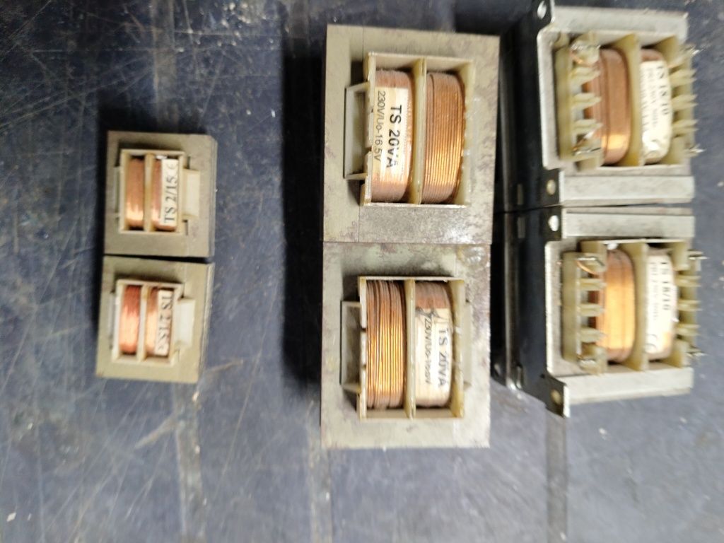 Transformator sieciowy. Ts 2wat 18 Wat .20 wat