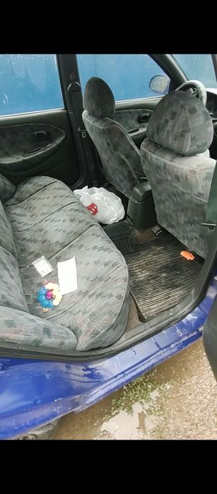 Продам hyundai lantraj2 ціна на сьогодні 1100$ приїхати забрати