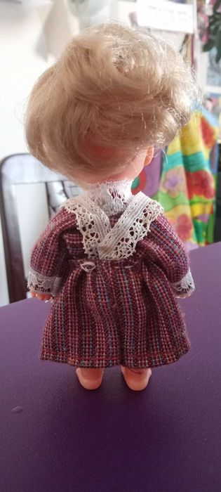 Boneca de borracha alemã ARI, 1960