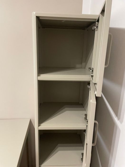 Ikea Idasen-  szafka wysoka metalowa