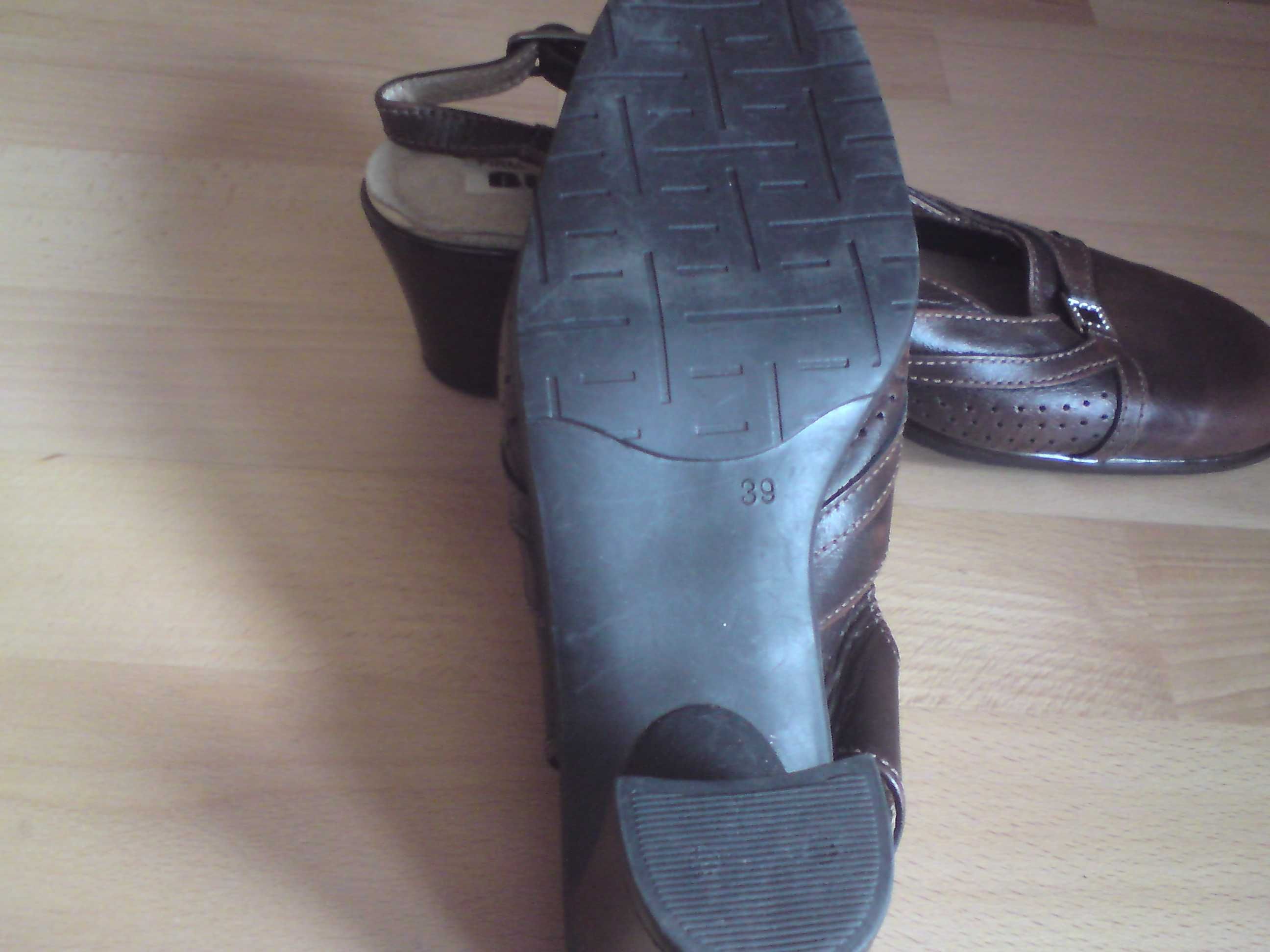 Damskie półbuty czółenka sandały skórzane rozmiar 39 wkładka 26 cm