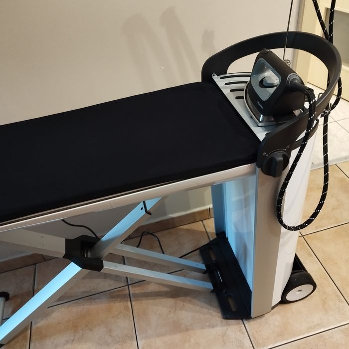 Profesjonalna stacja do prasowania Miele B 2312