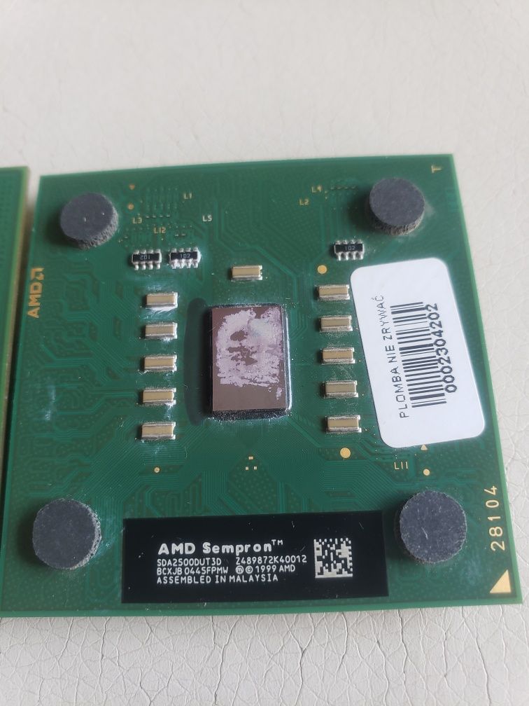 Intel celeron i amd sempron