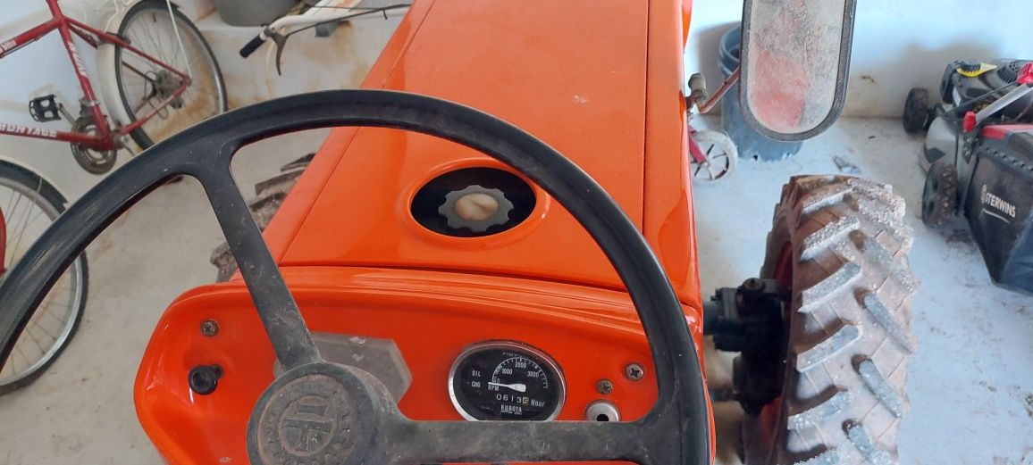 Trator Kubota L245 DT