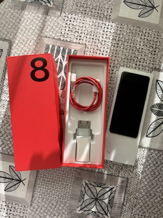OnePlus 8 8/128 Global version