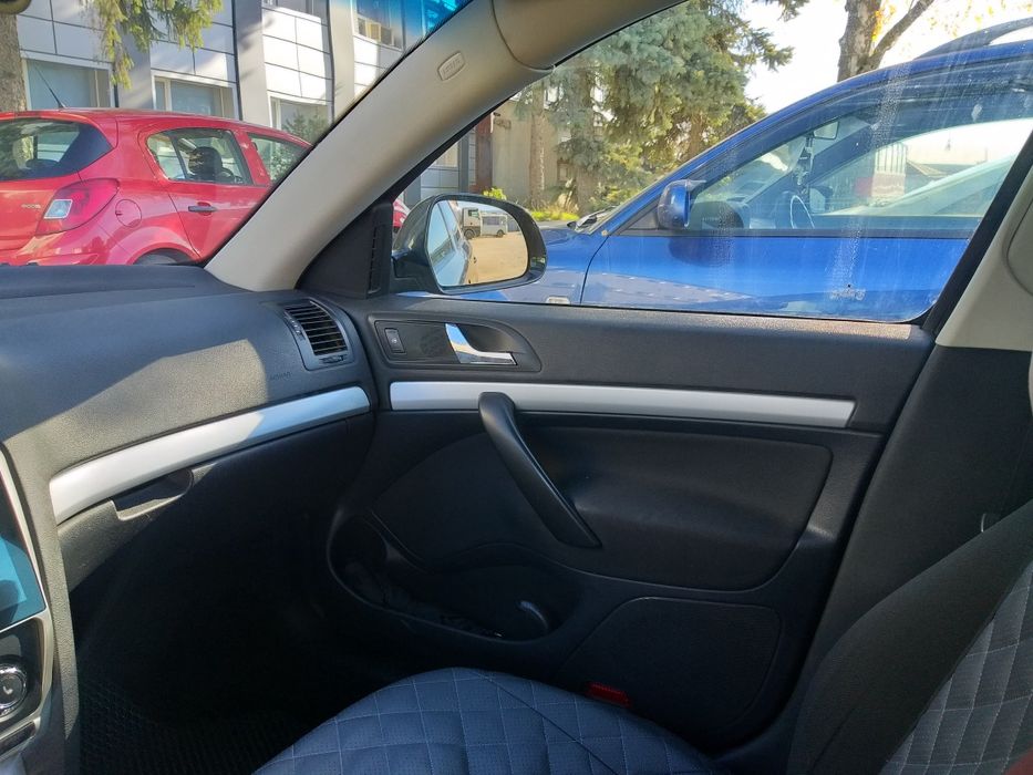 Продам SKODA OCTAVIA A5 1.6 TDI 2010