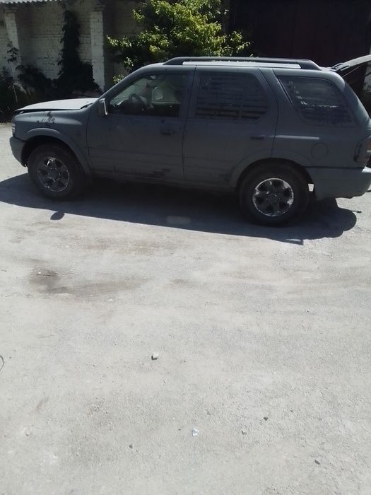 Продам кузовні деталі Опель фронтераб