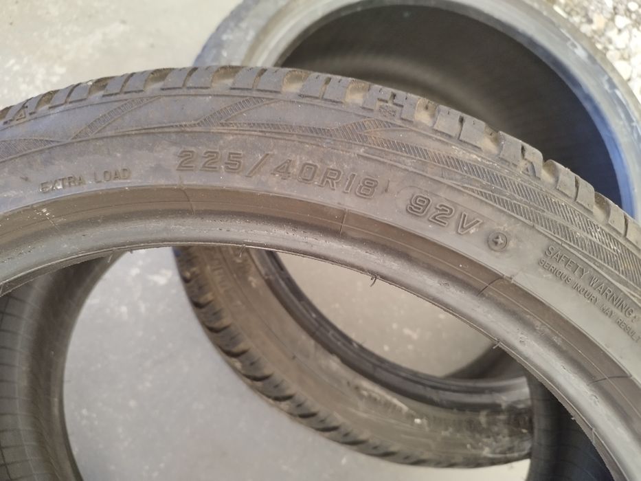 Dwie opony zimowe falken 225/40/R18