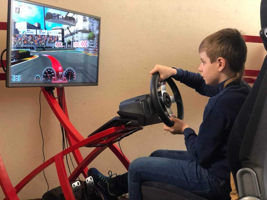 Рама автосимулятора з кріслом від смарта