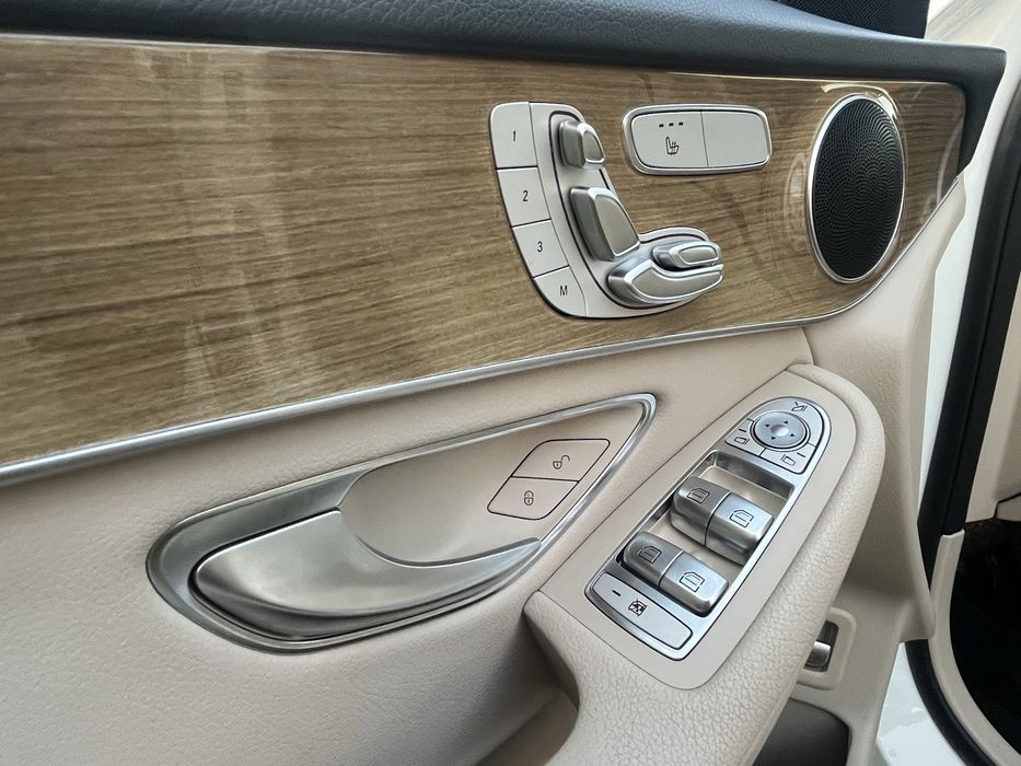 Mercedes-benz glc 2019