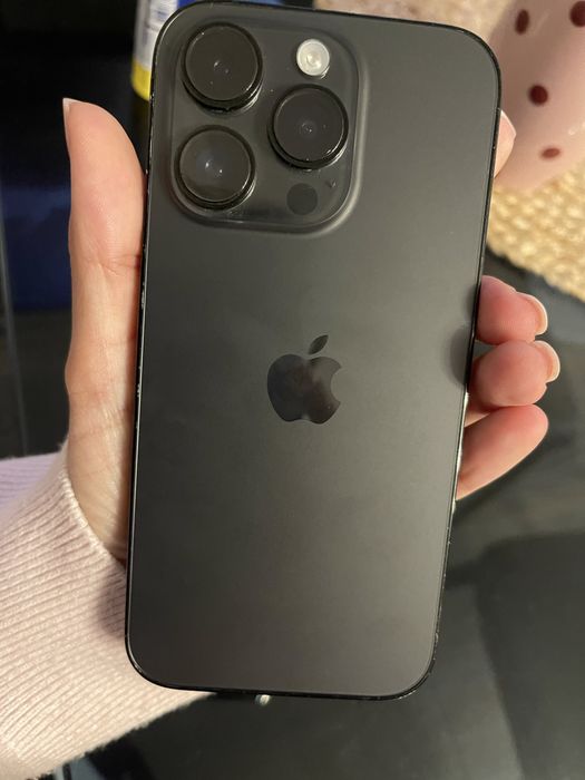 Продам айфон 14 про