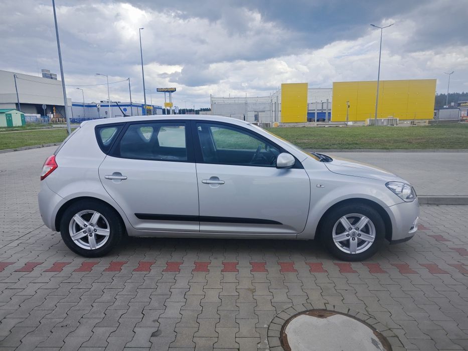 KIA Cee'd 1.4 2012
