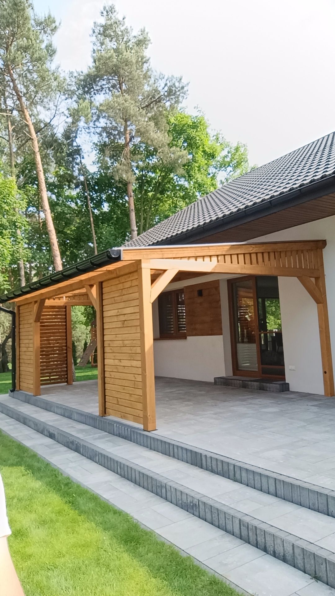 Zadaszenia tarasu wiaty drewniane garażowe carport zadaszenia z roletą