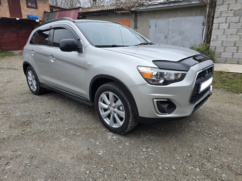 Мітцубісі АСХ оутлендер спорт