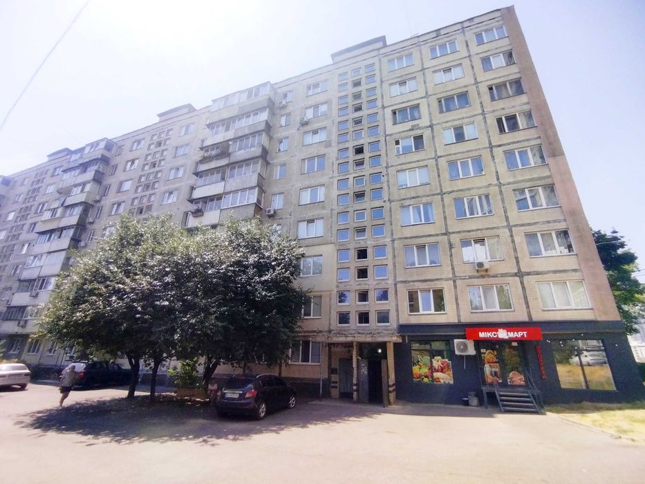 Печерський, Звіринецька 61, 3-кімнатна, двустороння квартира!