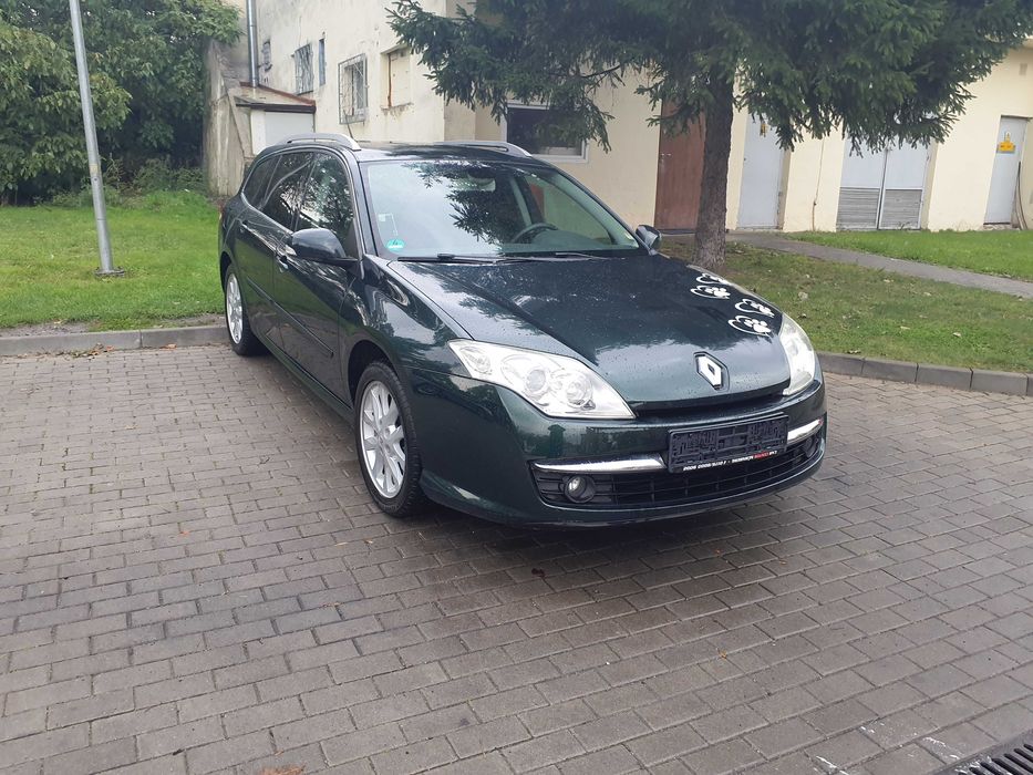 Renault Laguna 3 benzyna 2,0   2009 rok 6 biegow