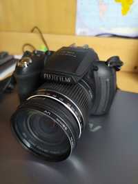 Sprzedam aparat fotograficzny Fujifilm hs10