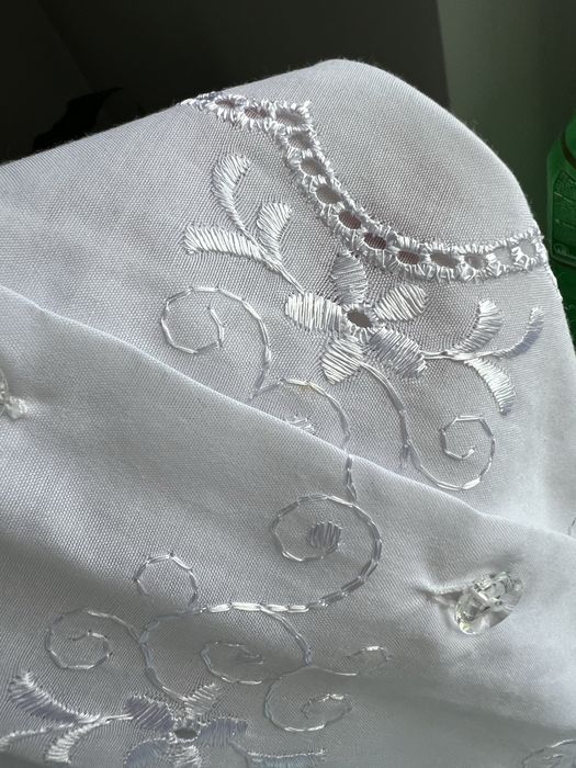 Biała damska koszula z wytłaczanym wzorem L/40