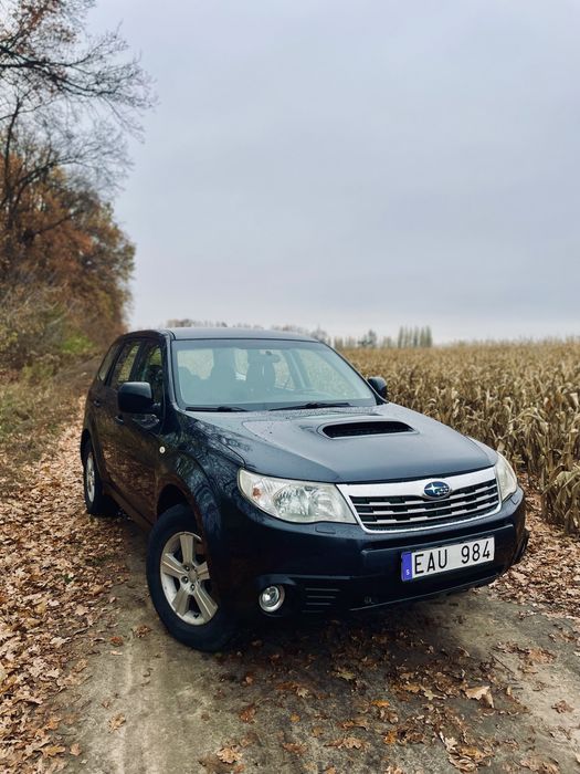 Продам Subaru Forester 2010