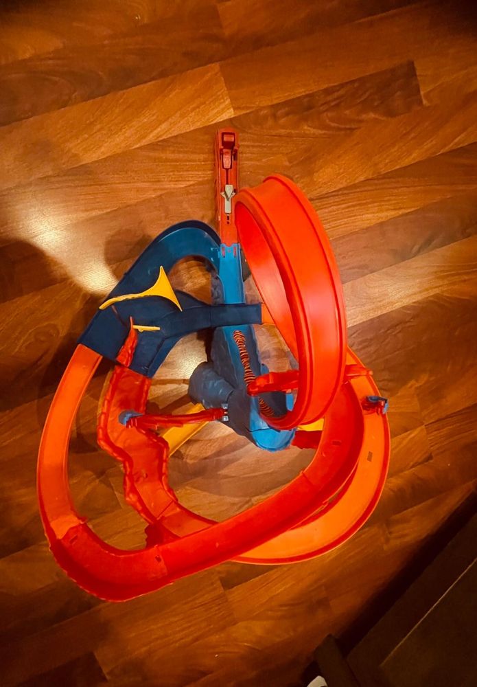Tor Hot Wheels  Volcano Escape ! Polecam