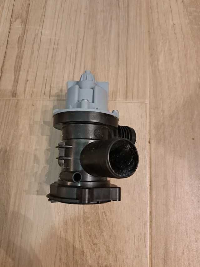 Bomba drenagem Ariston Hotpoint FMG 723