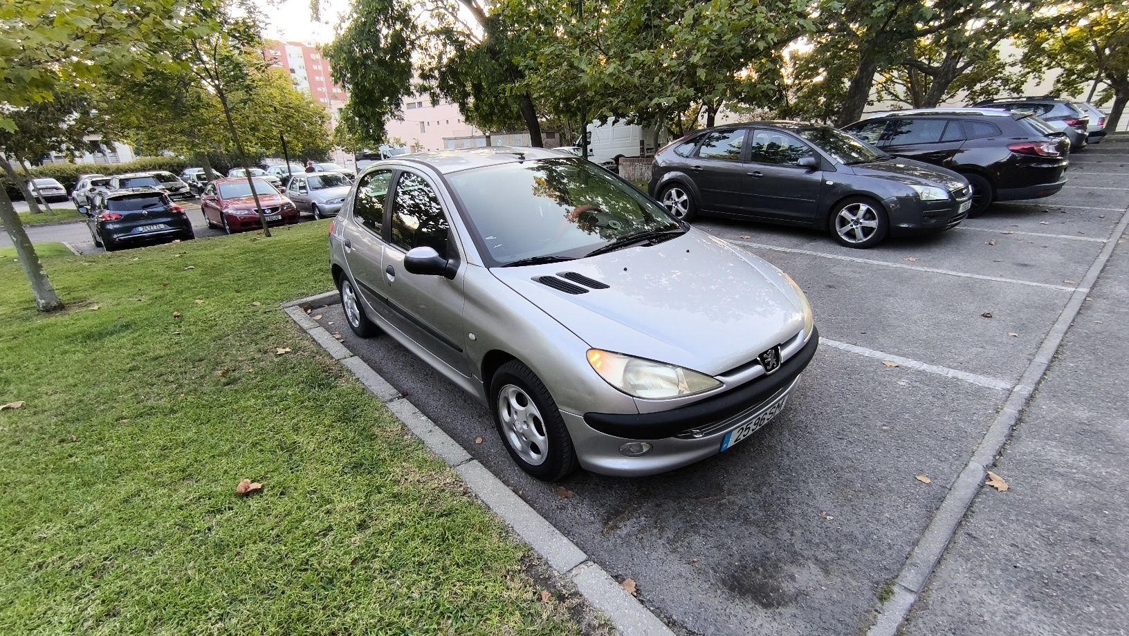 Peugeot 206 - ano 2001