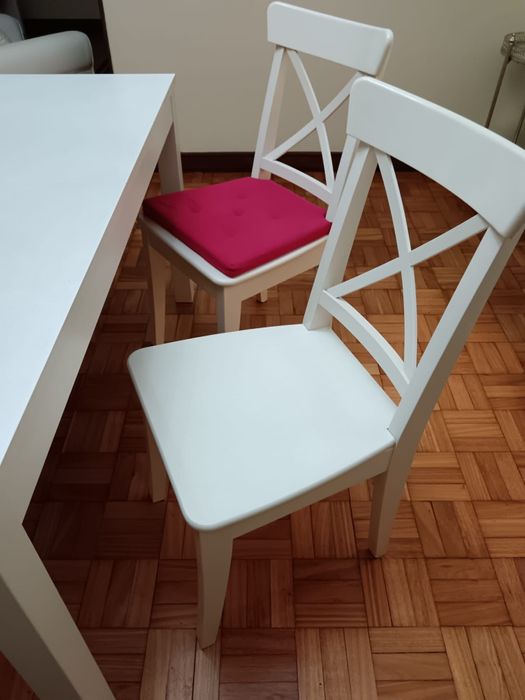 Cadeiras madeira IKEA