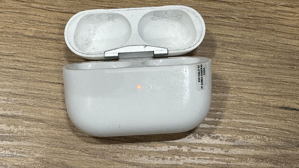 Oryginalne erui ładujące do Airpods Pro