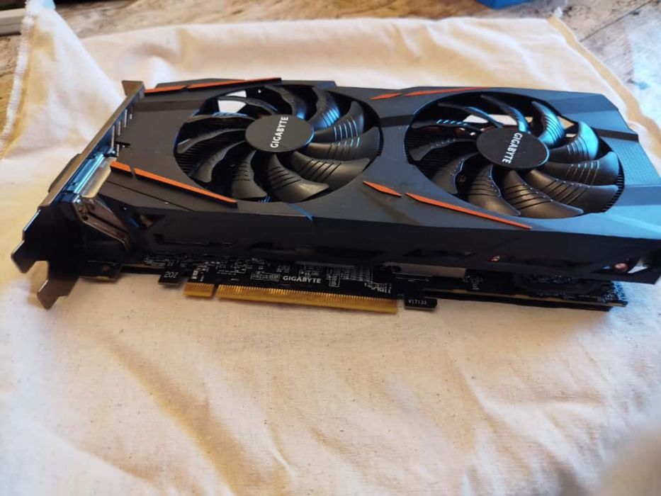 Gigabyte Rx580 - 8gb