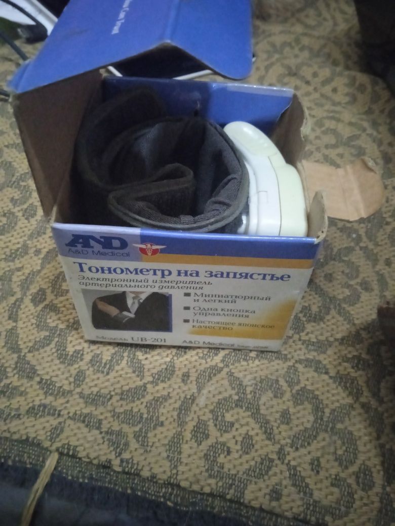 Тонометр на запястье