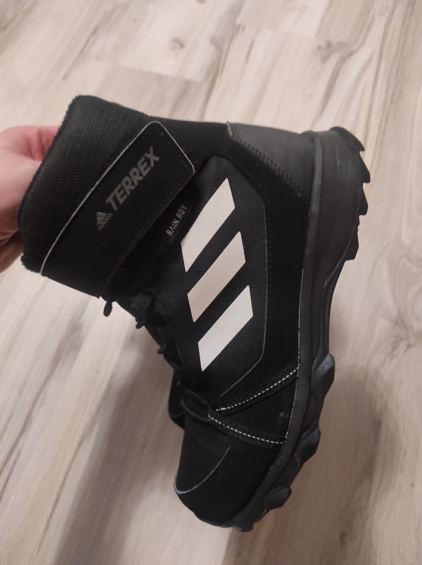 Buty adidas chłopięce zimowe 36