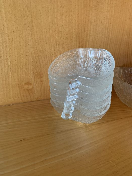 Conjunto de taca grande , com 6 tacas  individuais