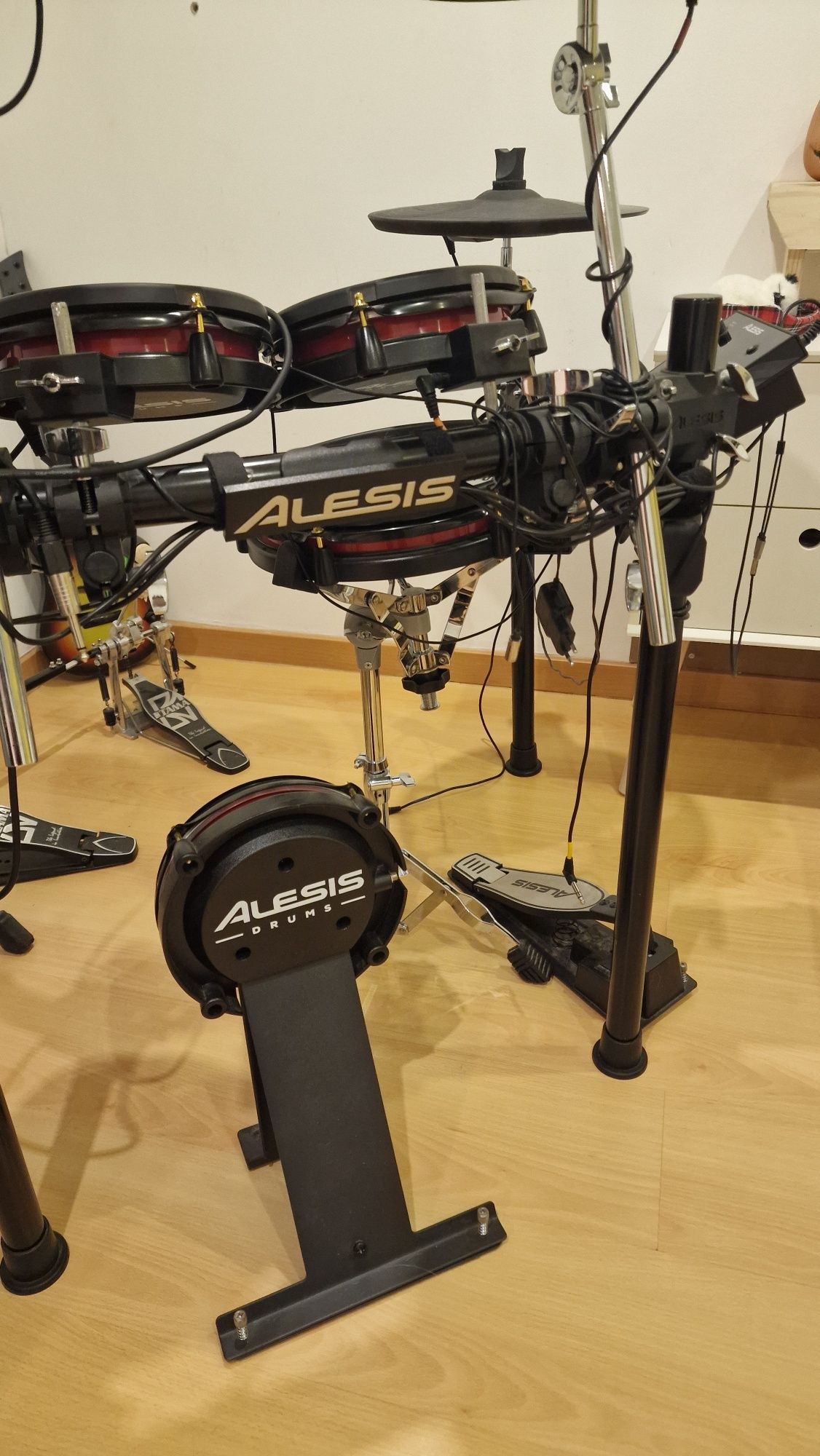 Alesis Drums Crimson II SE ( muito pouco uso)