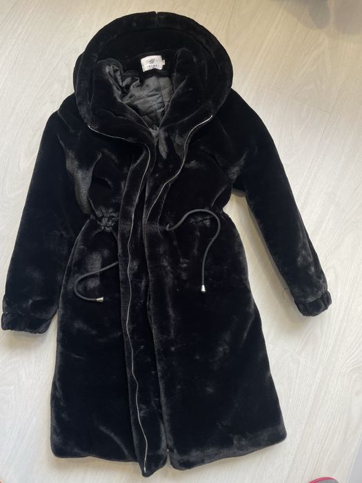 Екошуба чорного коліру