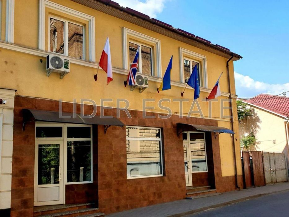 Продам хостел в центрі Ужгорода