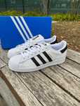 White Black\Superstar\adidas\nowy UnisexTrampki.38