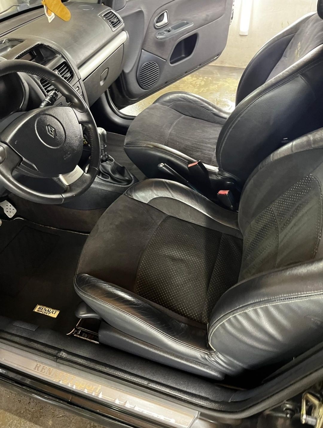 Renault Clio sport 2.0 16v ph2